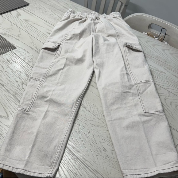Urban Outfitters Pants - Urban Outfitters Women's Light Tan Cargo Pants